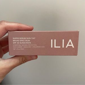 ILIA Super Serum Skin Tint. Shade ST8 Shela.